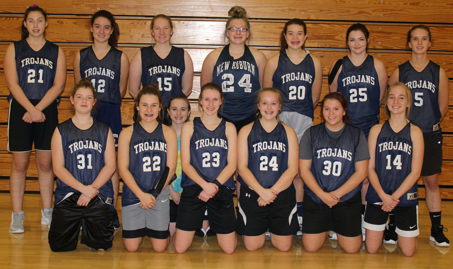 2019-20 New Auburn Girls Basketball Team